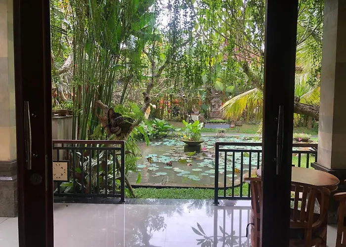 Hidden Padma Retreat Hotel *